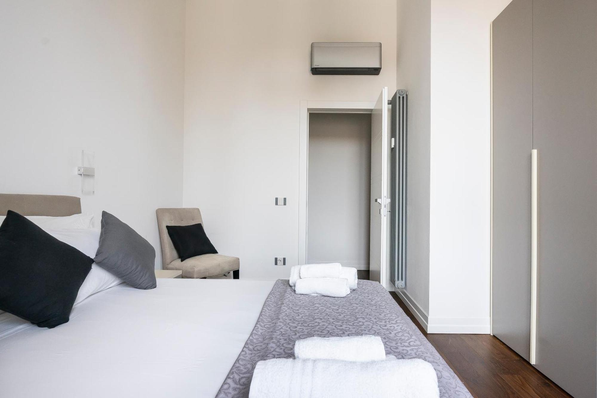 San Marco Black Appartamento Luxury Con Terrazzo E Parcheggio Su Richiesta Флоренция Екстериор снимка
